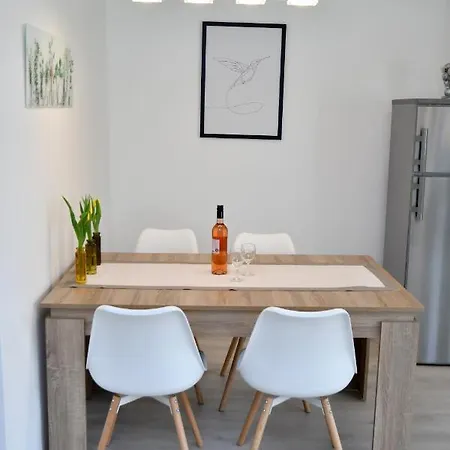 Fuzliget Ezuestnyar Apartment Balatonfůzfő