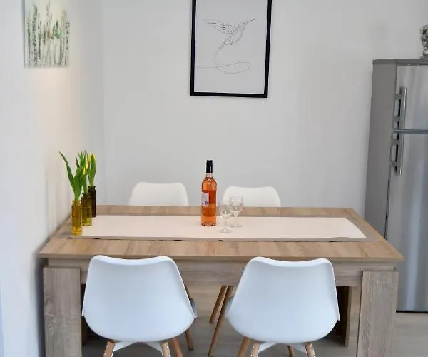 Fuzliget Ezuestnyar דירה Balatonfůzfő