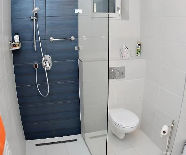 Fuzliget Ezuestnyar דירה *